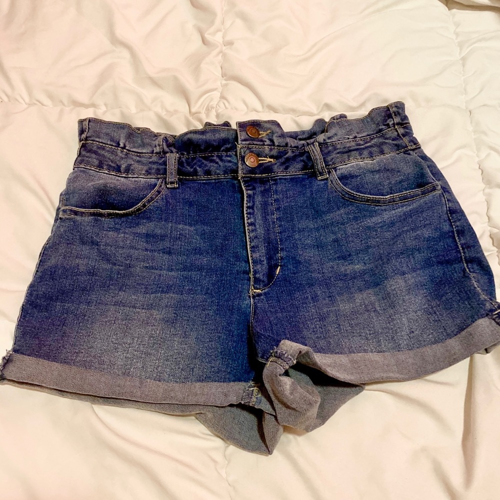 High waist paper bag jean shorts